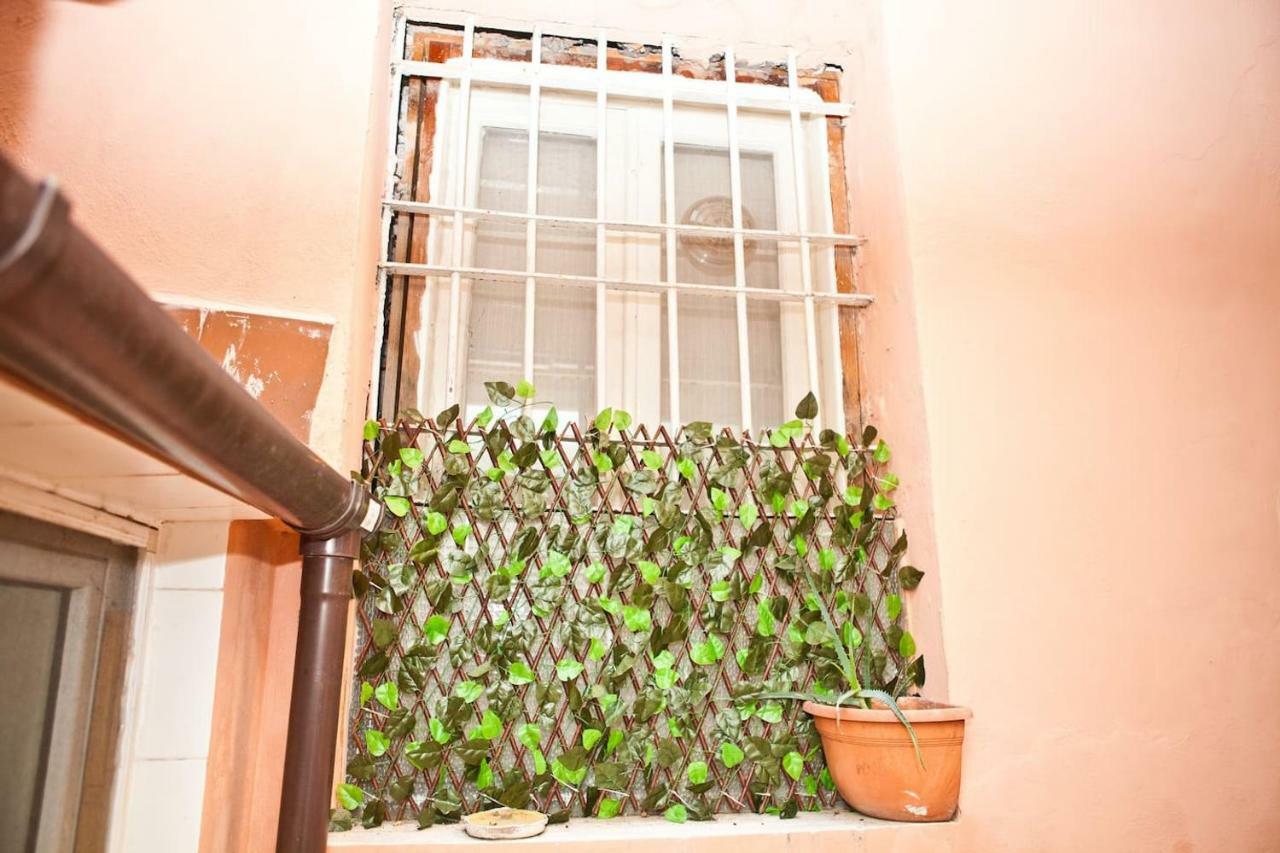 The Heart Of Trastevere Рим Екстер'єр фото